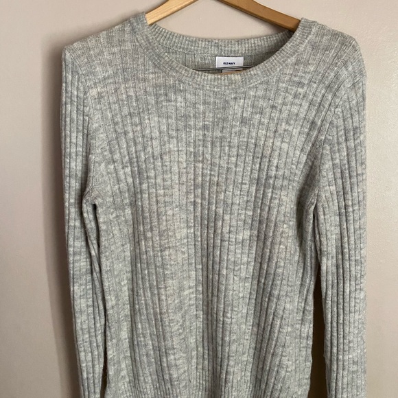 Gray sweater - Picture 2 of 6